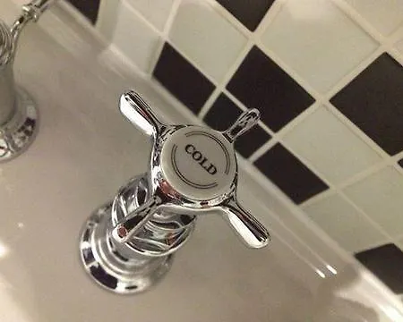 ذا تشيس فندق