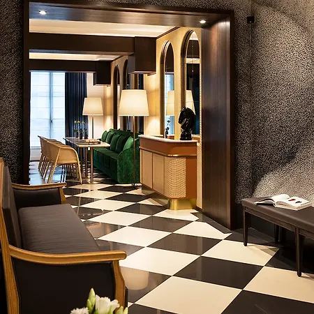 The Chess Hotel Paris