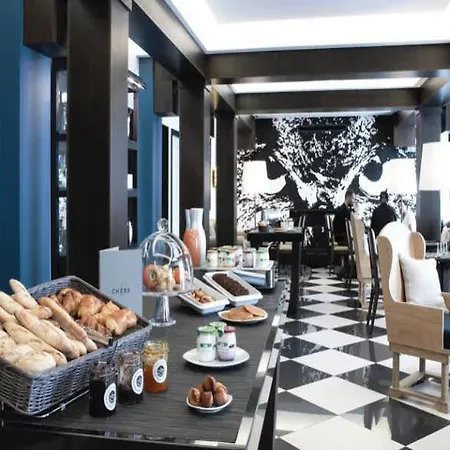 Hotel The Chess 4*