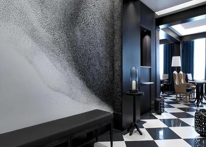 The Chess Hotel Paris